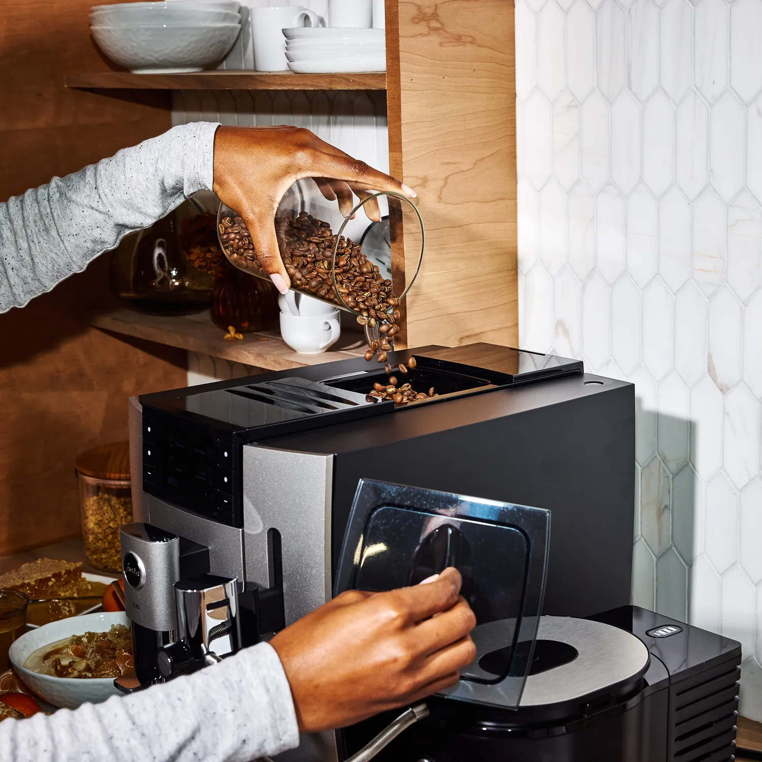 JURA E8 Automatic Coffee Machine