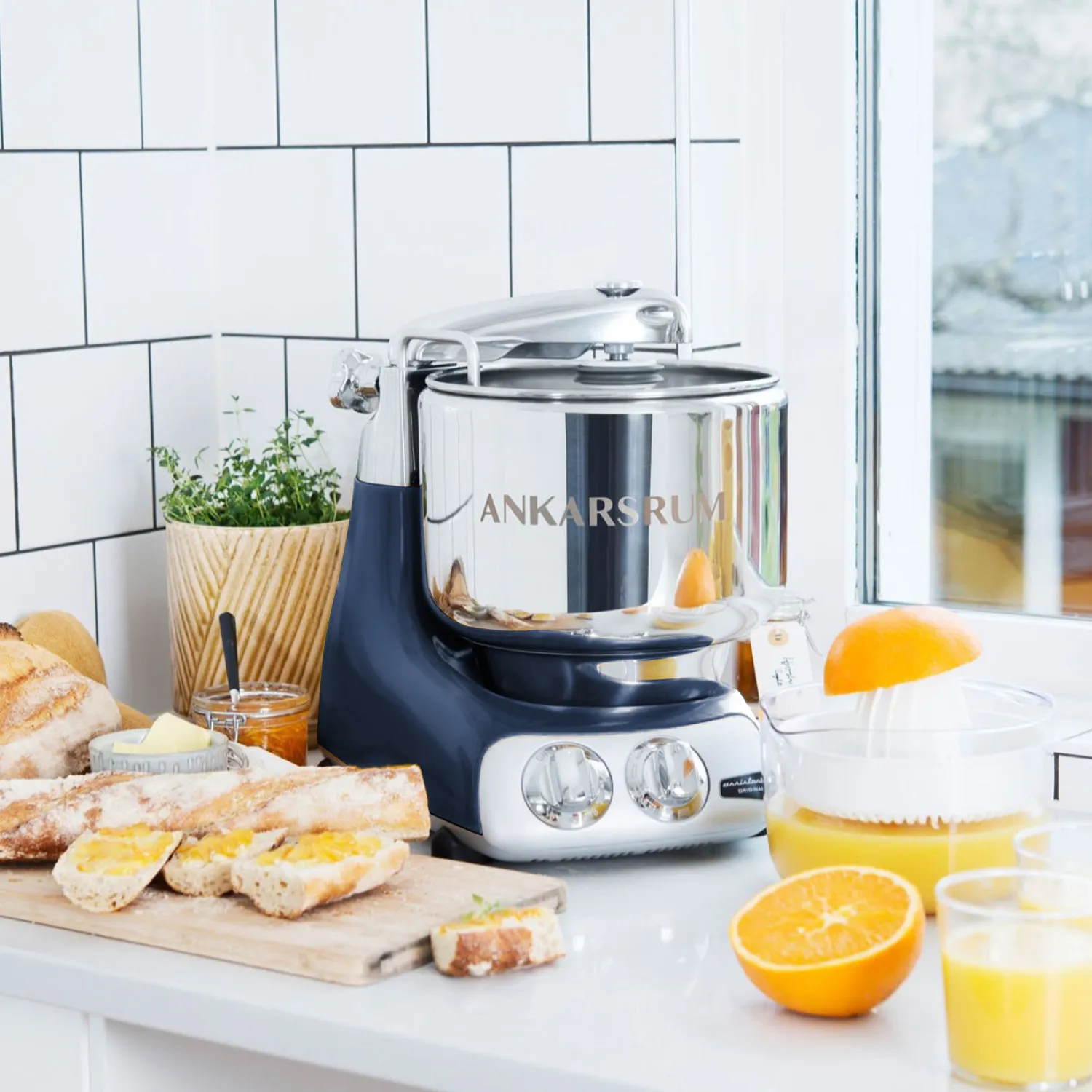 Ankarsrum Assistent® Original Stand Mixer, 7 Qt. 