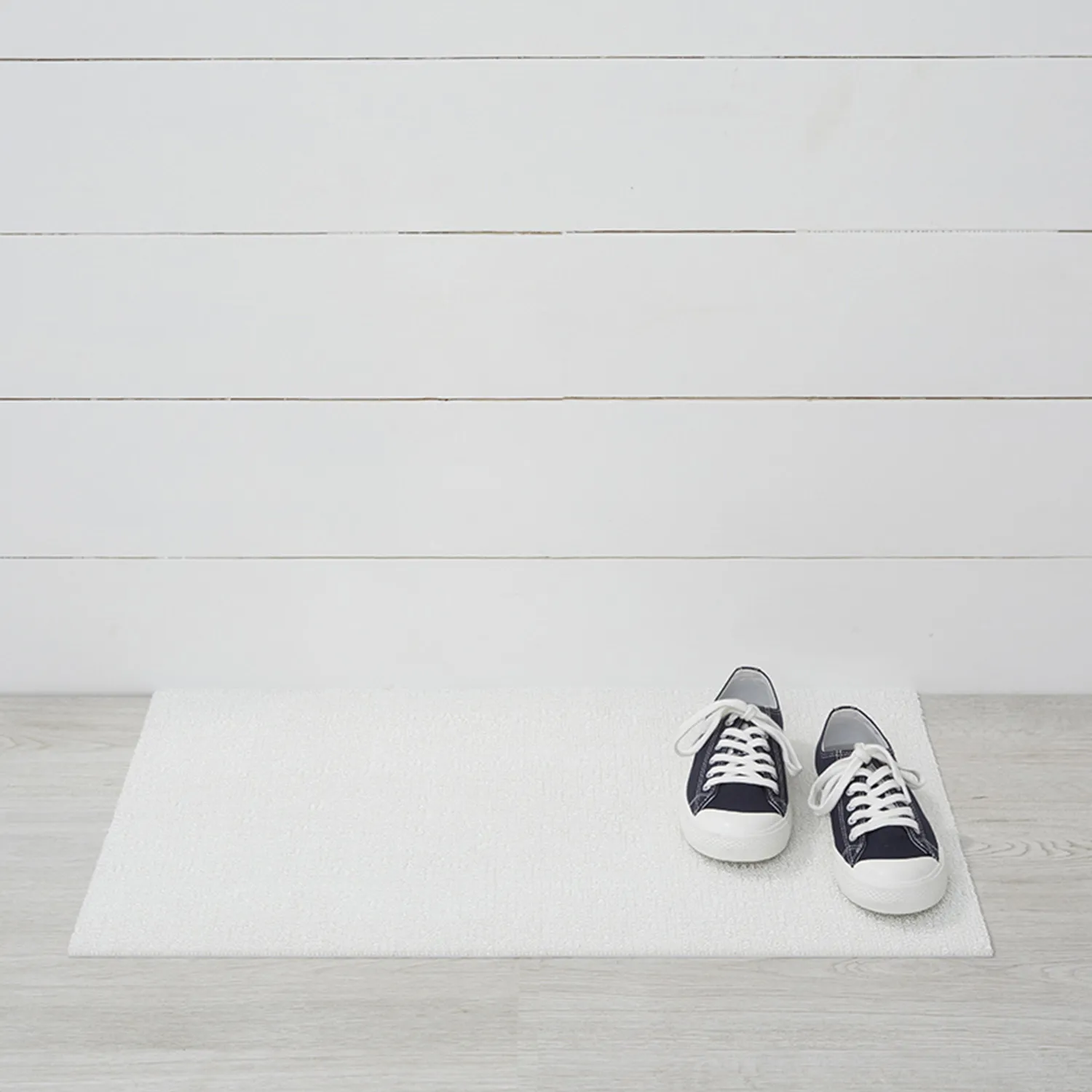 Chilewich Solid White Shag Rug