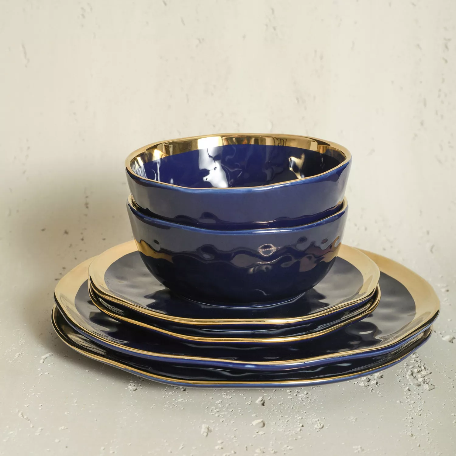 Stone Lain Florian Porcelain 16-Piece Round Dinnerware Set