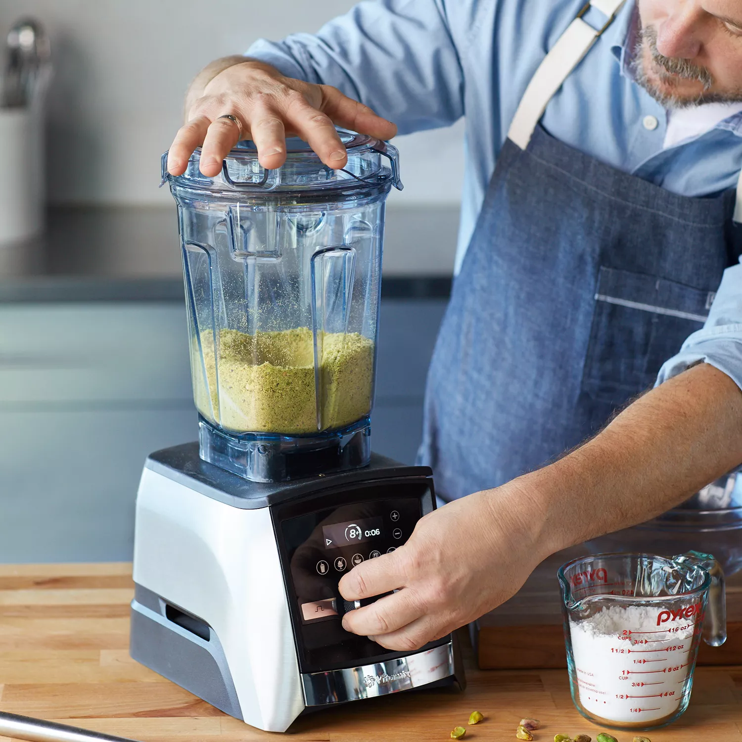 immersion blender, variable speed pistachio - Whisk