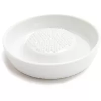 Kyocera Ceramic grater - FormAdore