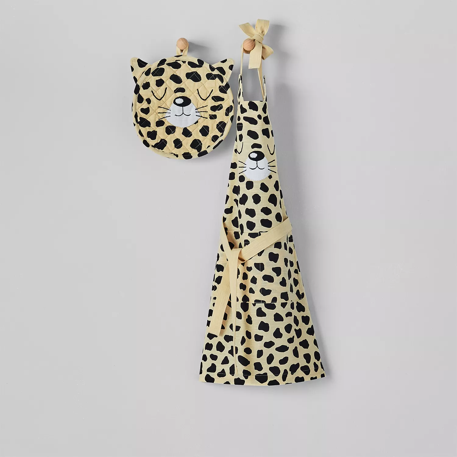 Sur La Table Children's Leopard Kitchen Set