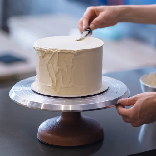 Cake Decorating 101: Fill, Frost and Finish
