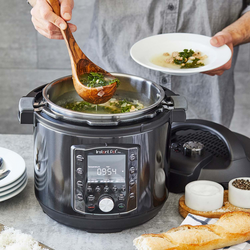 Instant Pot Pro Multi-Use Pressure Cooker