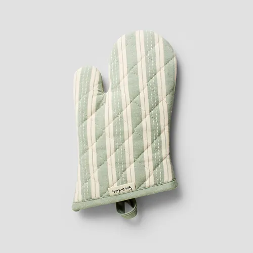 Sur la table Striped Oven Mitt