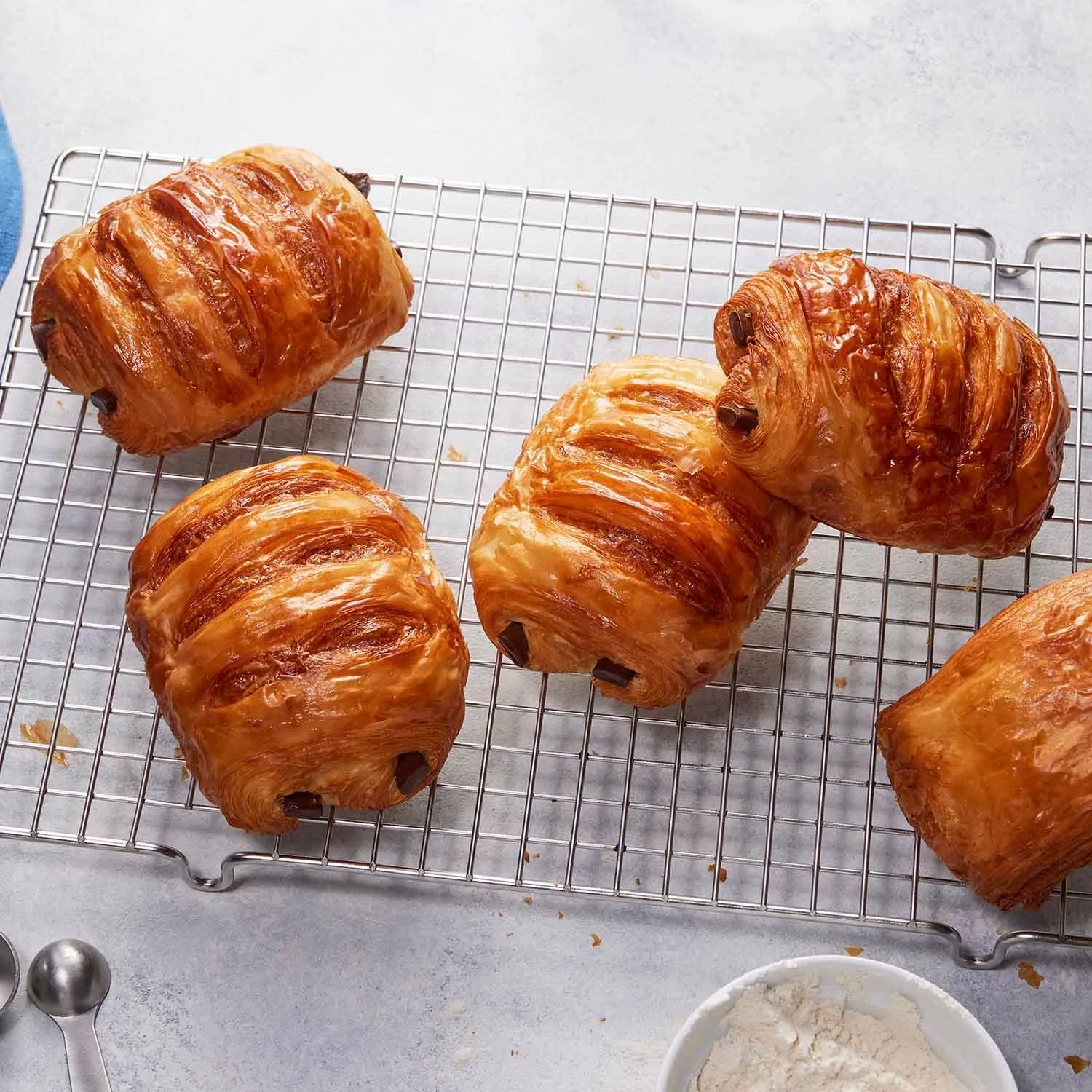 Pain au Chocolat (Chocolate Croissants) - Our recipe with photos - Meilleur  du Chef