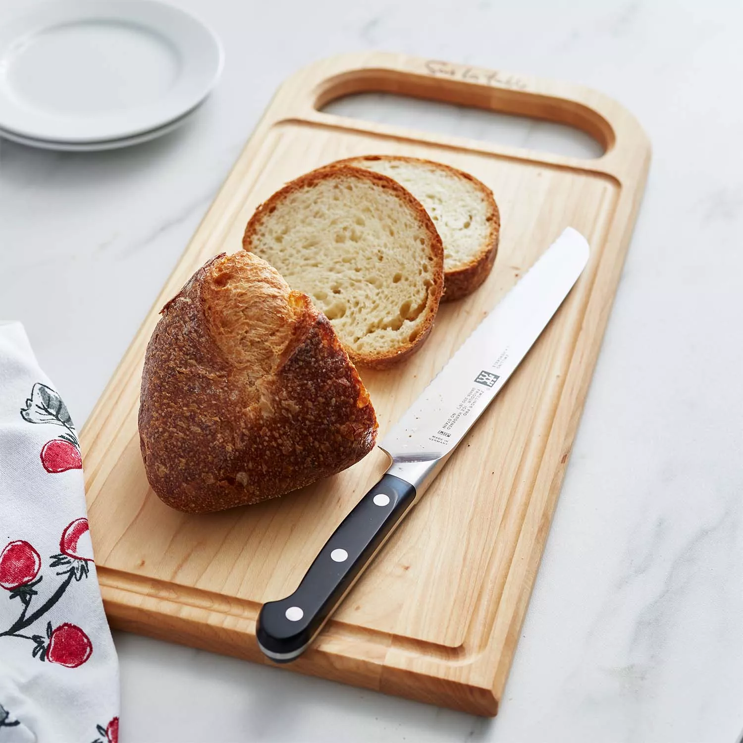 Zwilling J.A. Henckels Pro Bread Knife, 8"