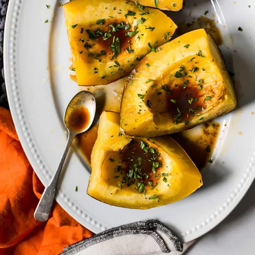 Roasted Acorn Squash with Maple Glaze