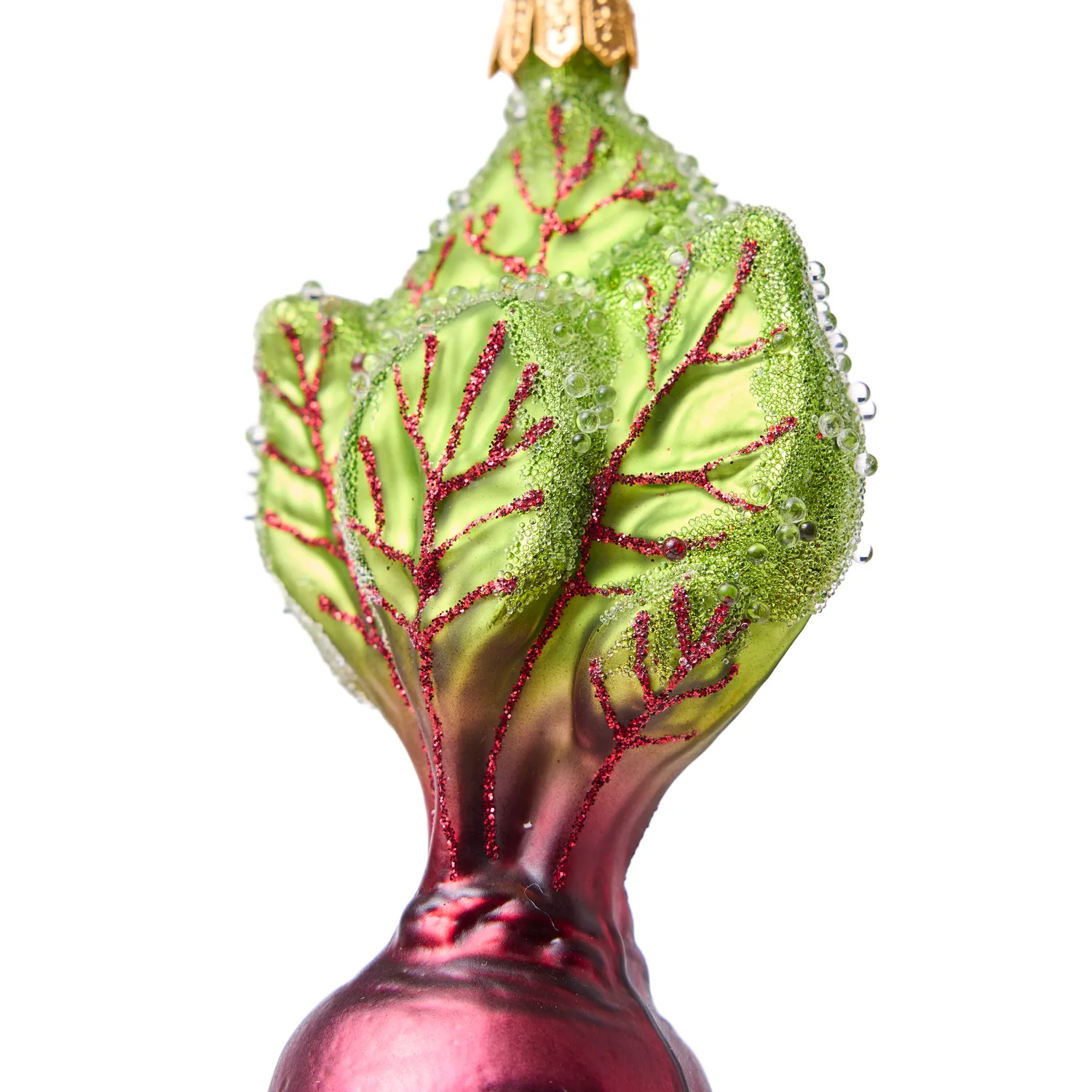 Sur la table Red Beet Ornament