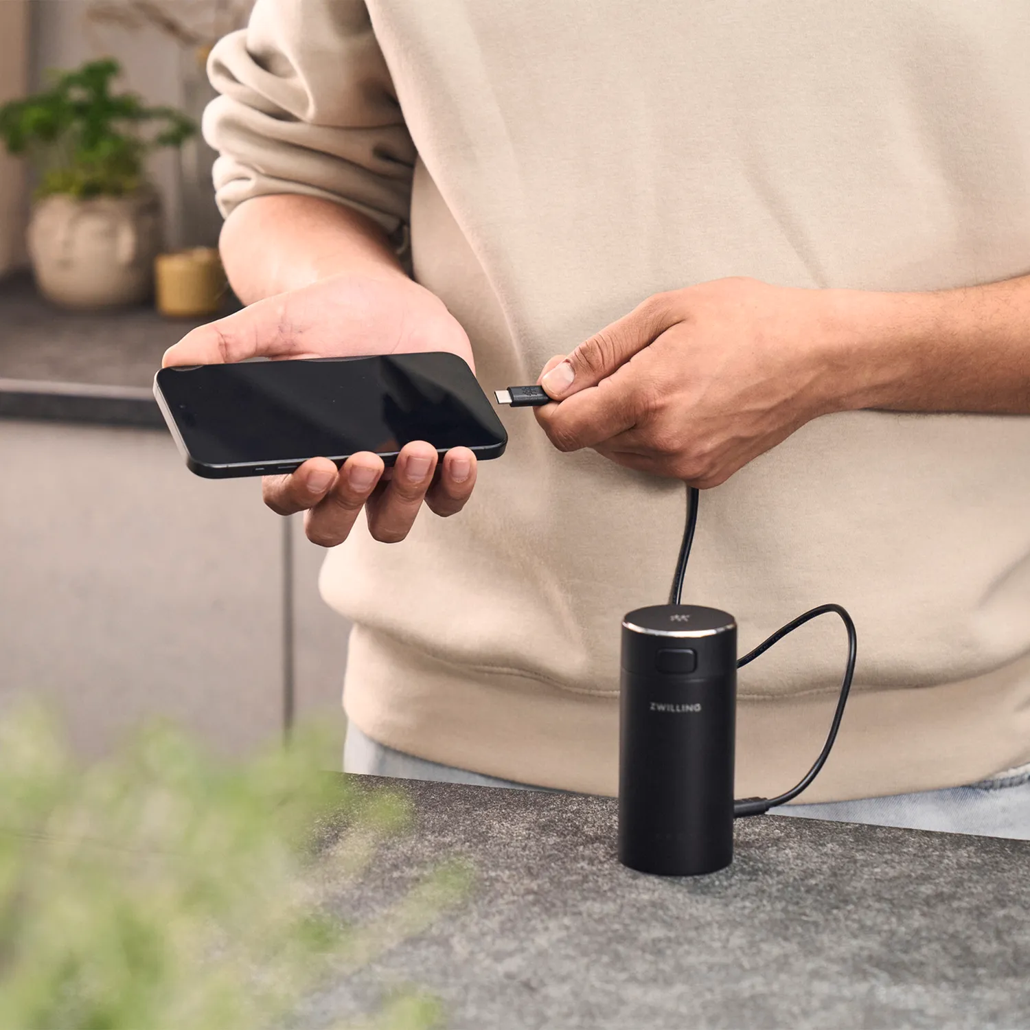 Zwilling Xtend Compact Charger