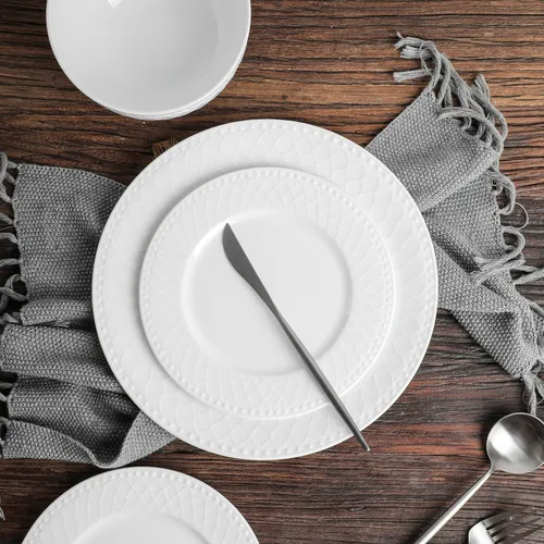 Stone Lain Alexandria Bone China 16-Piece Dinnerware Set