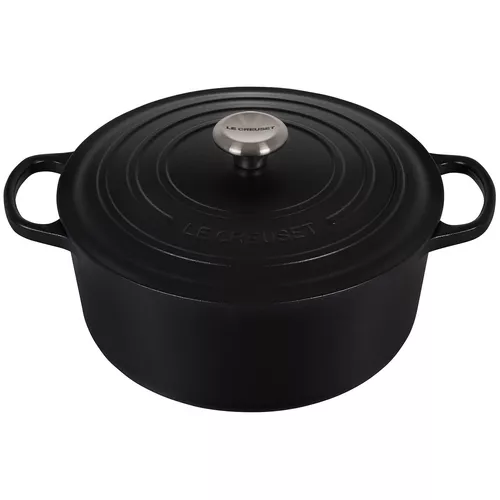 Le Creuset Signature Round Dutch Oven, 7.25 qt.