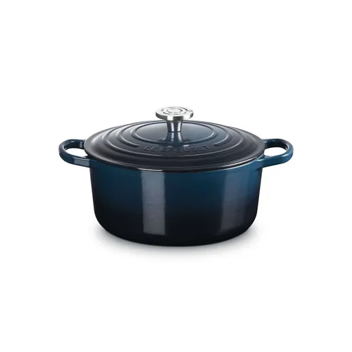 Le Creuset Signature Round Dutch Oven, 5.5 Qt.