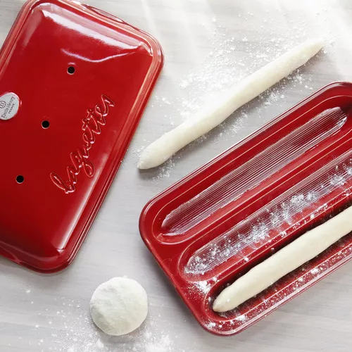 Emile Henry Baguette Baker, Burgundy