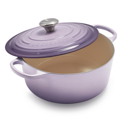 Le Creuset Signature Round Dutch Oven, 5.5 Qt. The Champion of Dutch Ovens!