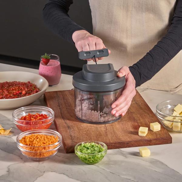 Zyliss Easy Pull Food Chopper & Processor - thumbnail 2