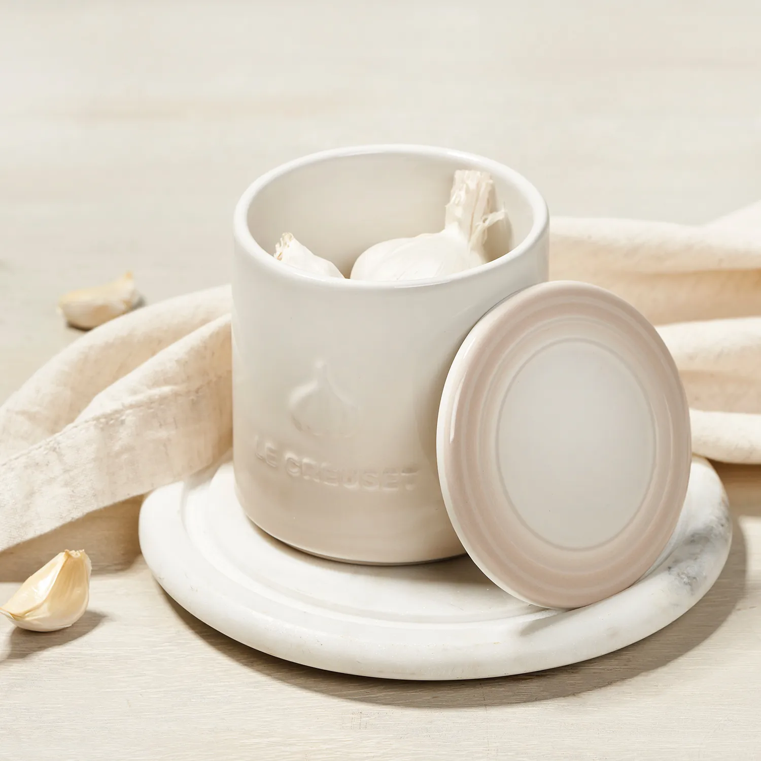 Le Creuset Signature Garlic Keeper 