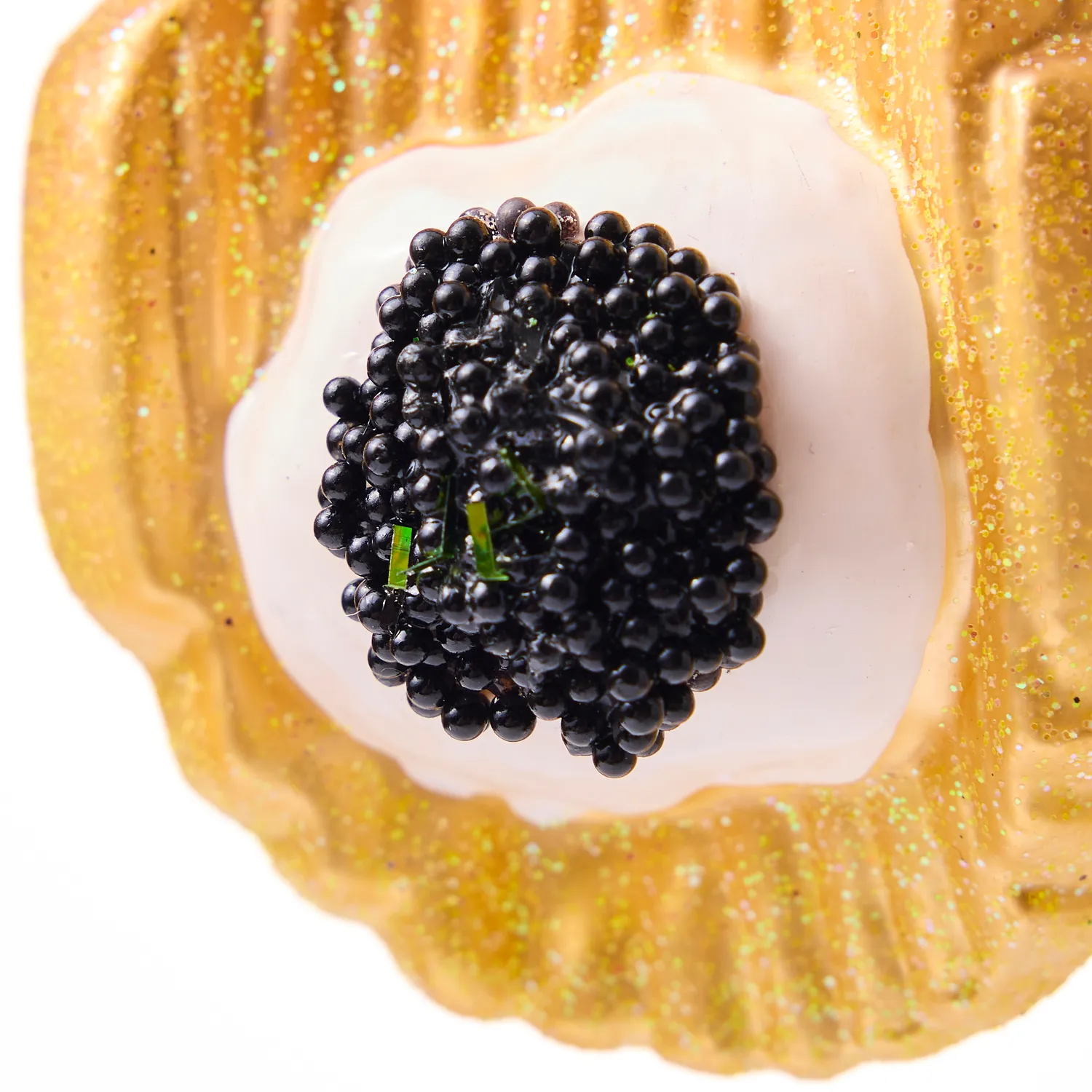 Sur la table Caviar Chip Ornament