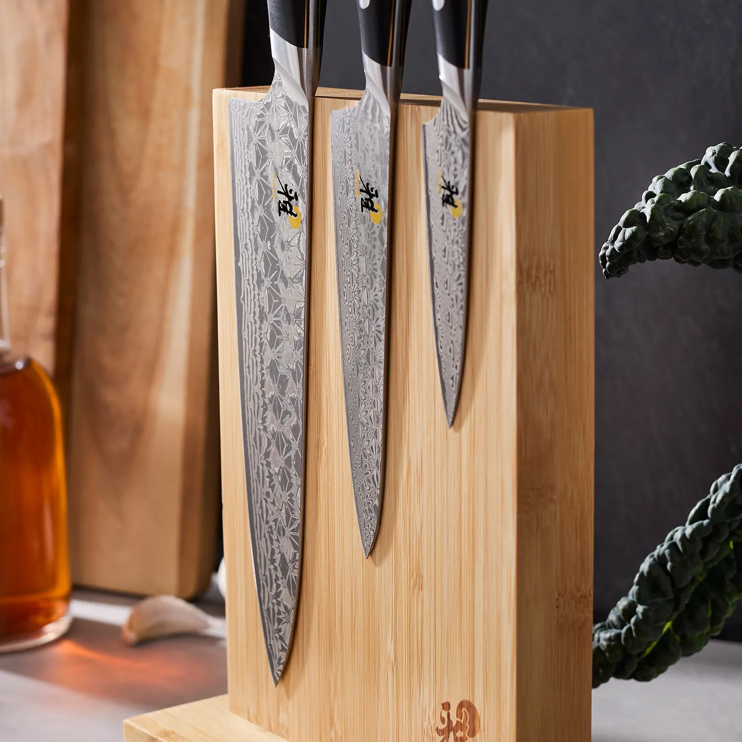Miyabi Hibana 4-Piece Magnetic Easel Knife Block Set