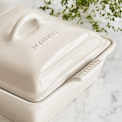 Le Creuset Heritage Square Covered Baker, 9&#34;
