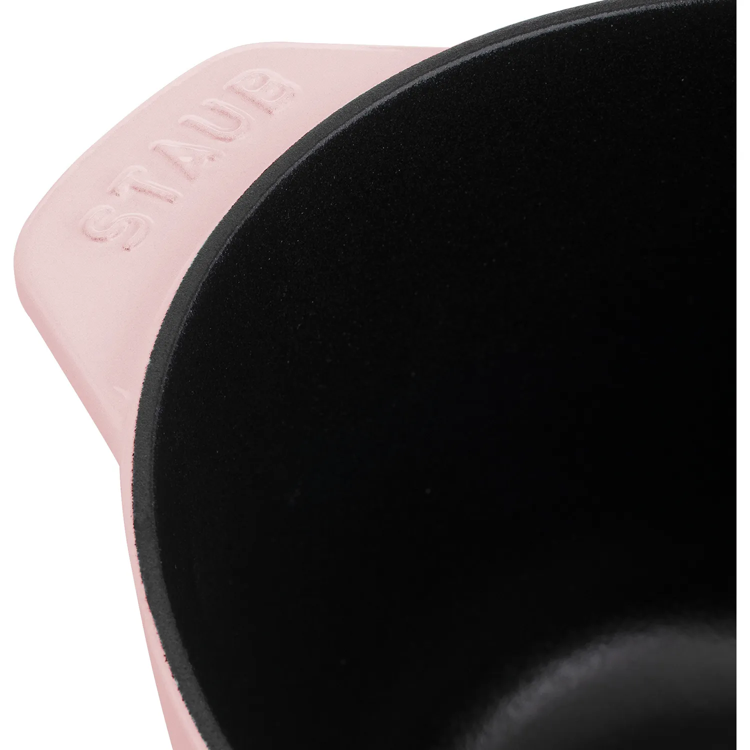 Staub Petite Round Oven, 1.5 qt.