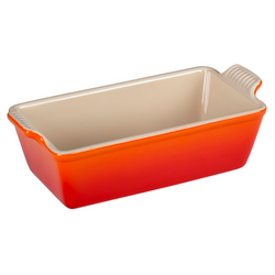 Le Creuset Heritage Loaf Pan Finally received 1 replacement ceramic baking pan after receiving the original order of 2 pans that were shattered in the box during the delivery process