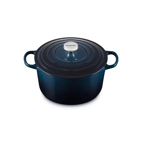 Le Creuset Signature Deep Round Dutch Oven, 6.5 qt.
