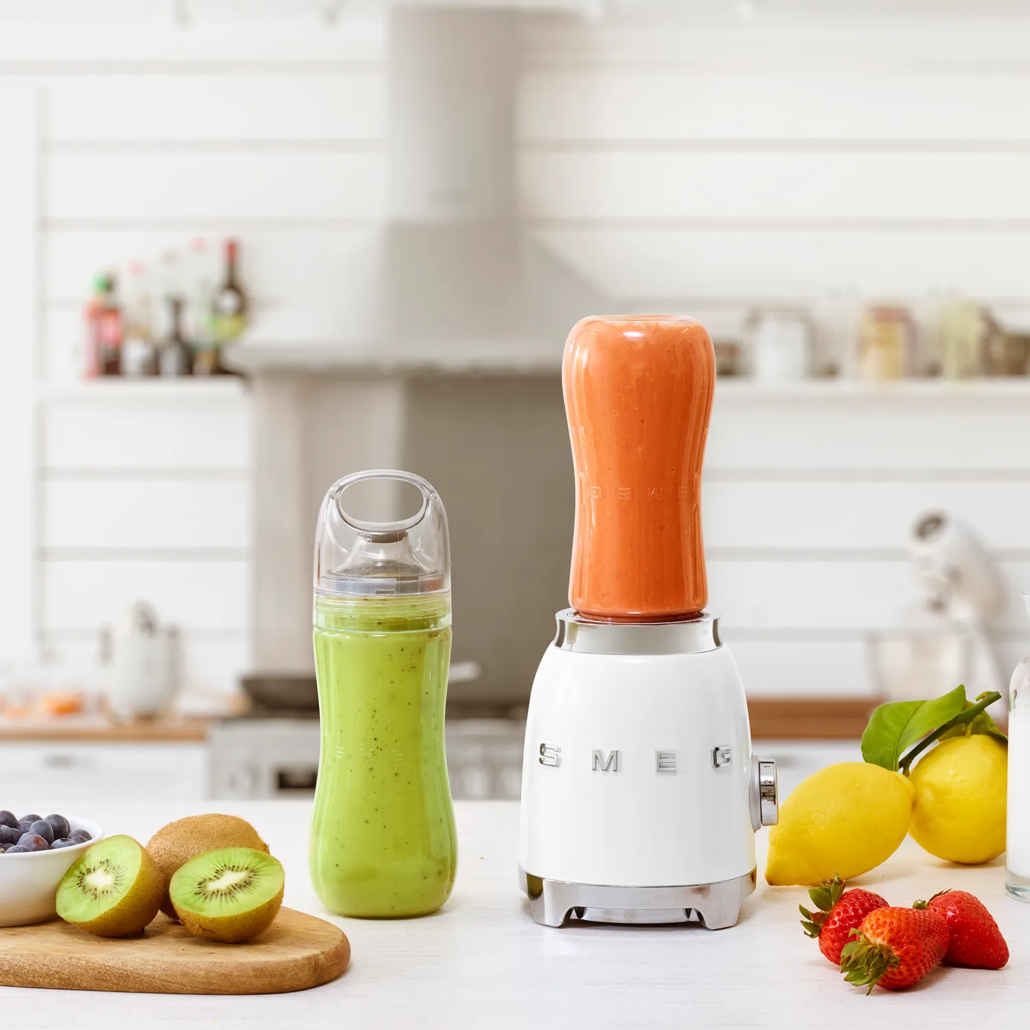 Smeg 50s Retro Style Aesthetic Personal Blender