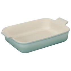 Le Creuset Heritage Stoneware Baker, 12" x 9" the size is perfect for all my baking/cooking needs from casseroles to baking