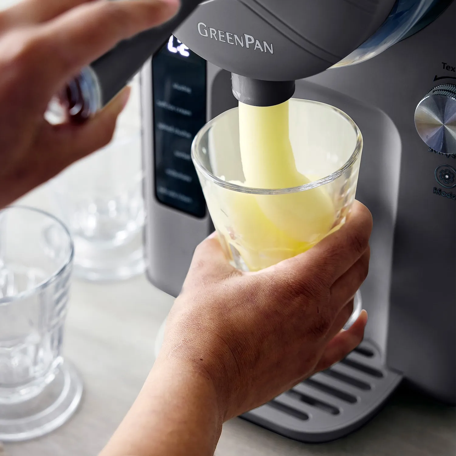 GreenPan Frost Ice Cream & Frozen Drink Maker 