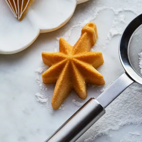 Nordic Ware Ornament Cakelet Pan