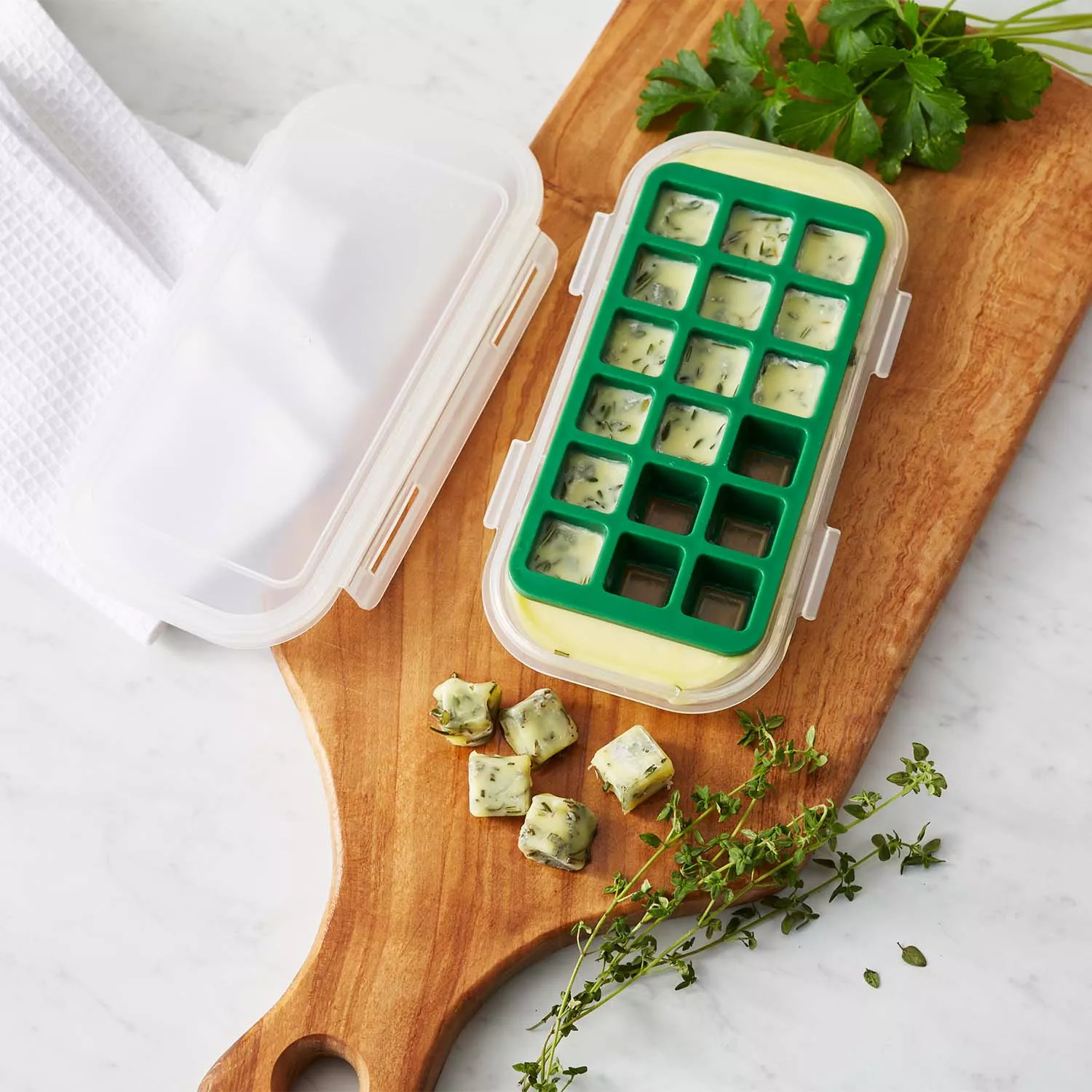 LEVO Herb Block Tray - Silicone Herb Freezer Tray with Lid - Herb Saver for  Homemade Infusions - Silicone Freezer Tray for LEVO I & LEVO II Infusions
