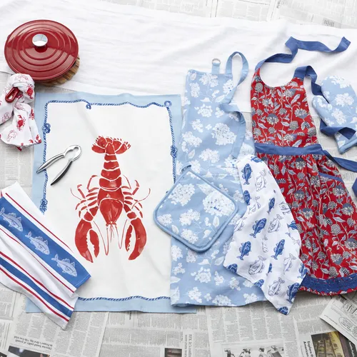 Sur La Table Hydrangea Oven Mitt