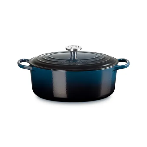 Le Creuset Signature Oval Dutch Oven, 6.75 qt.