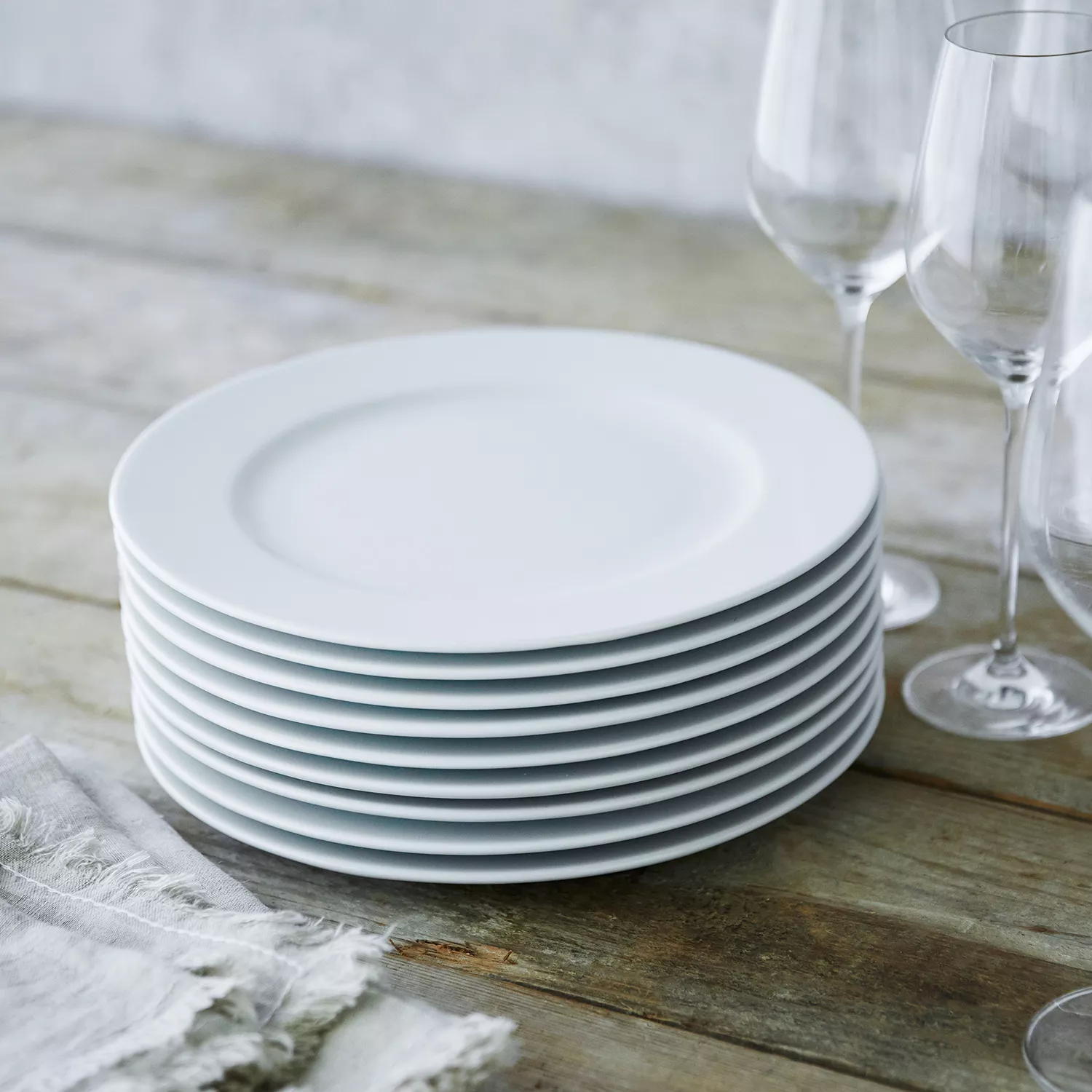 Sur La Table Bistro Round Dinner Plates