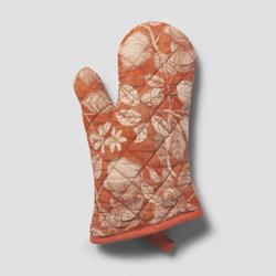 Sur La Table Rustic Orchard Oven Mitt