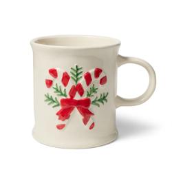 Sur la table Embossed Candy Cane Mug