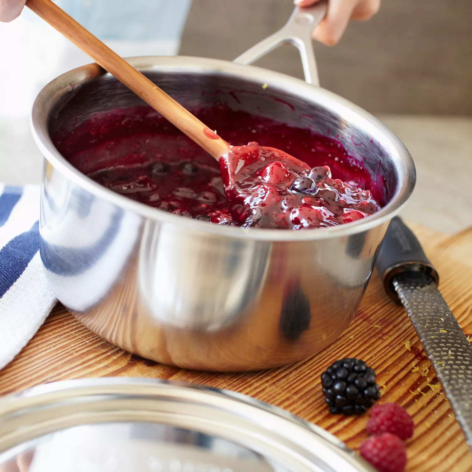 Demeyere Industry5 Stainless Steel Saucepan With Lid