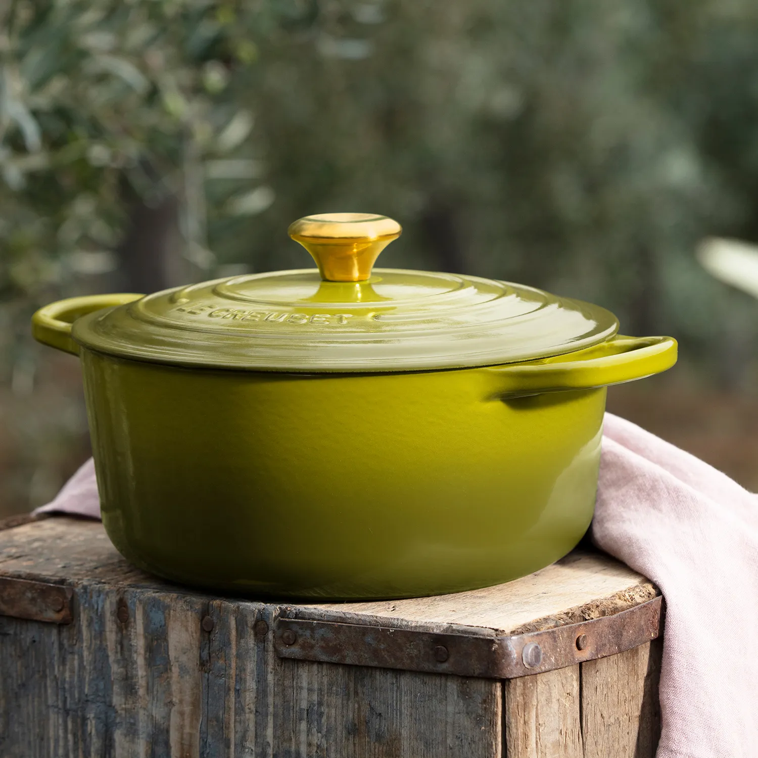 Le Creuset Signature Round Dutch Oven, 5.5 Qt.