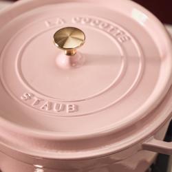 Staub Round Dutch Oven, 4 qt. Love my Dutch oven