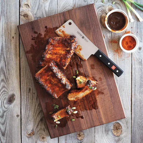 John Boos & Co. Walnut Edge-Grain Cutting Board, 18&#34; x 12&#34; x 1&#189;&#34;