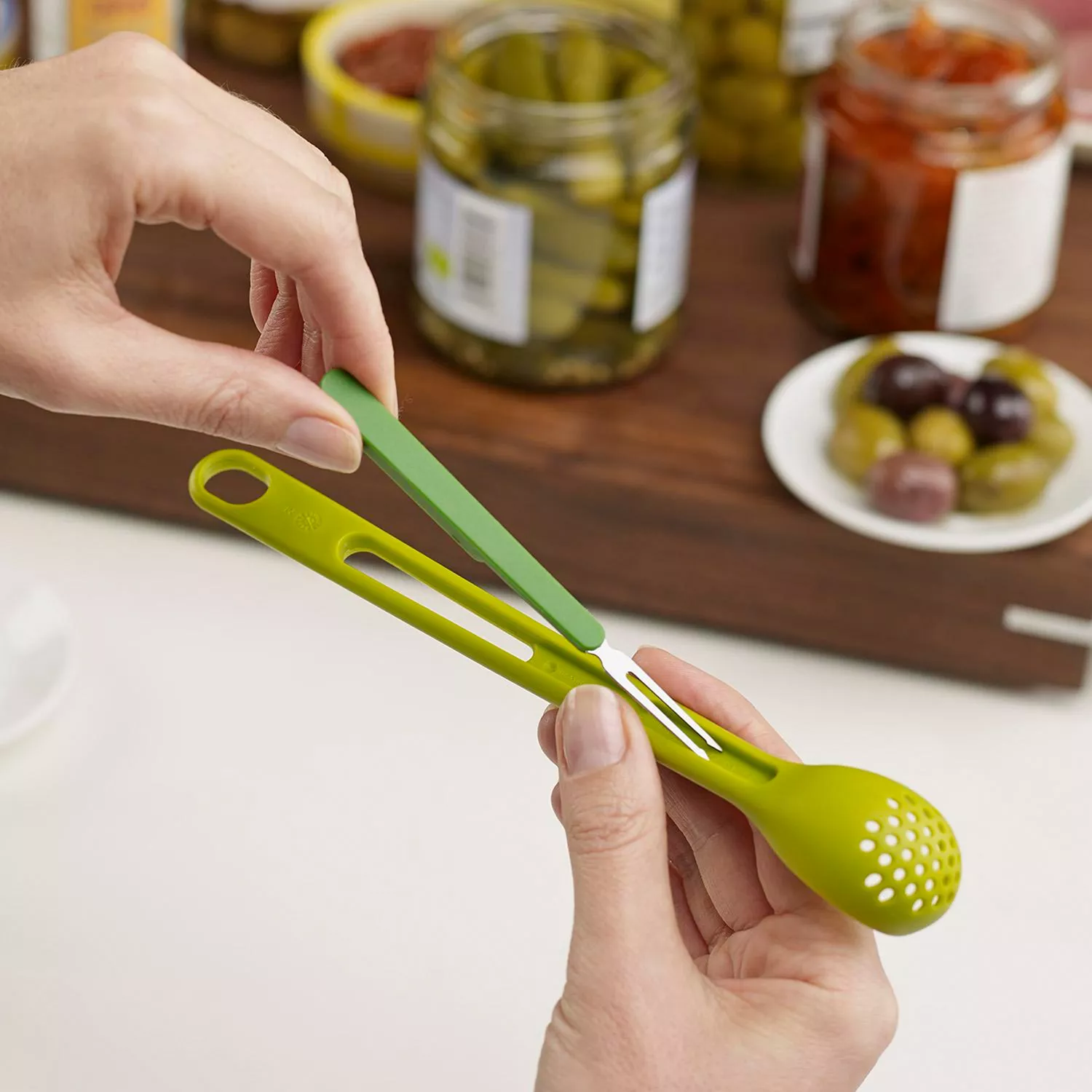 Joseph Joseph Scoop & Pick Jar Spoon