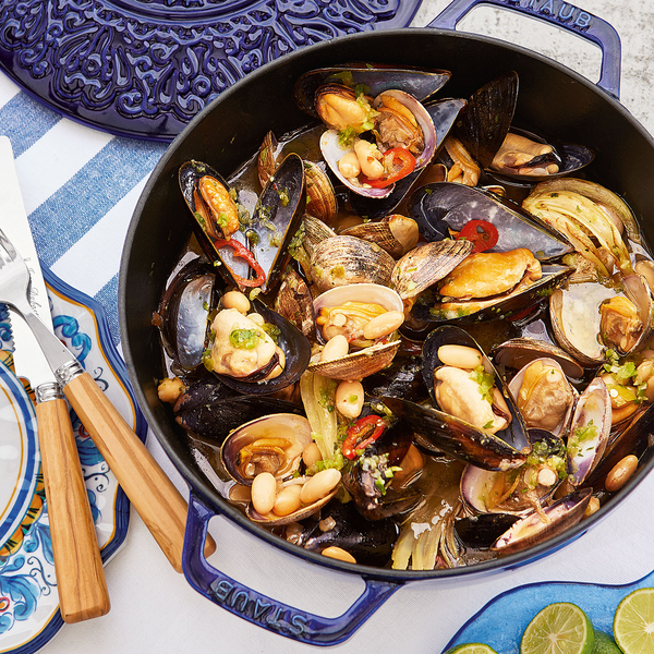 Mexican Beer Steamed Mussels and Clams
