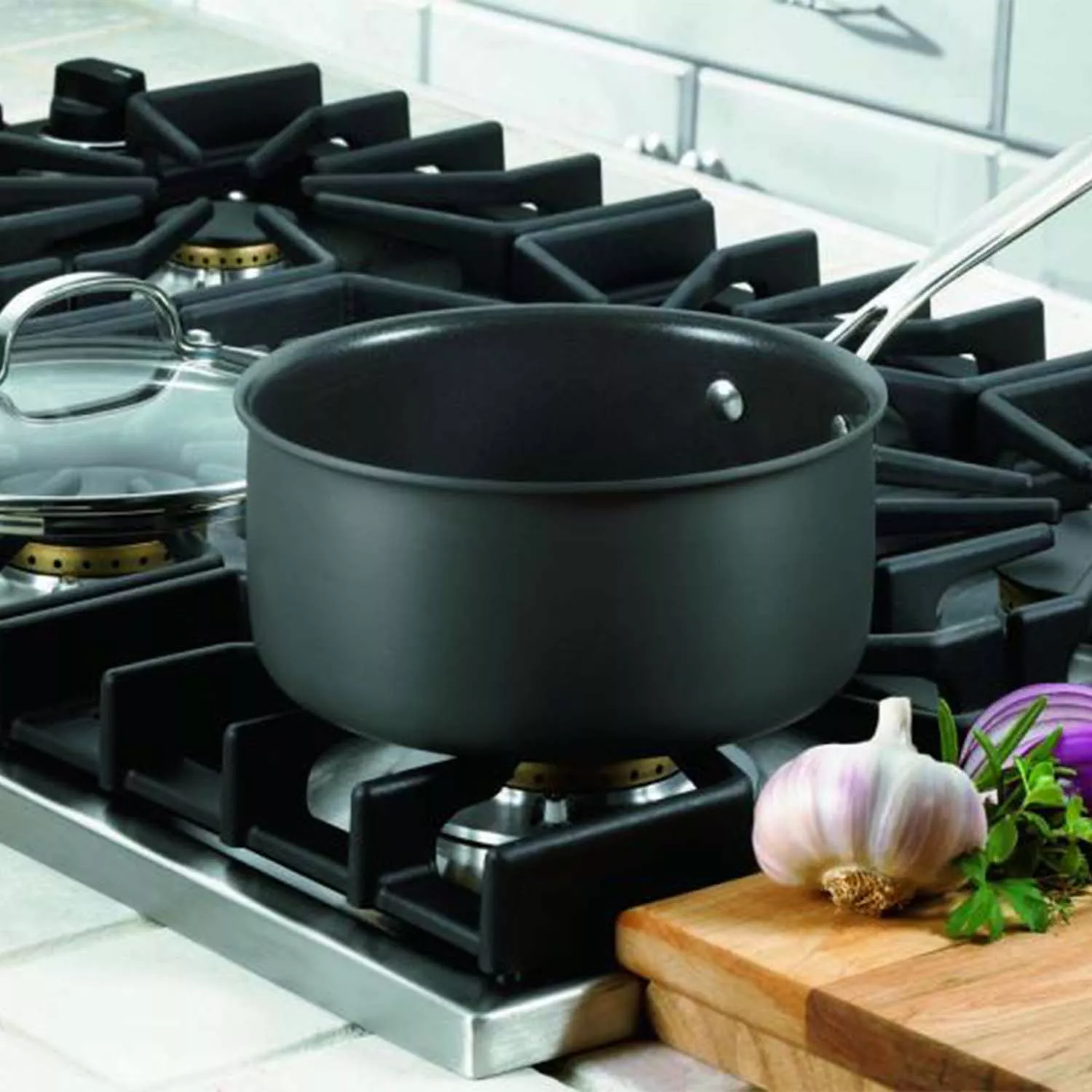 Cuisinart Chef's Classic Hard Anodized Ceramic Nonstick Saucepan