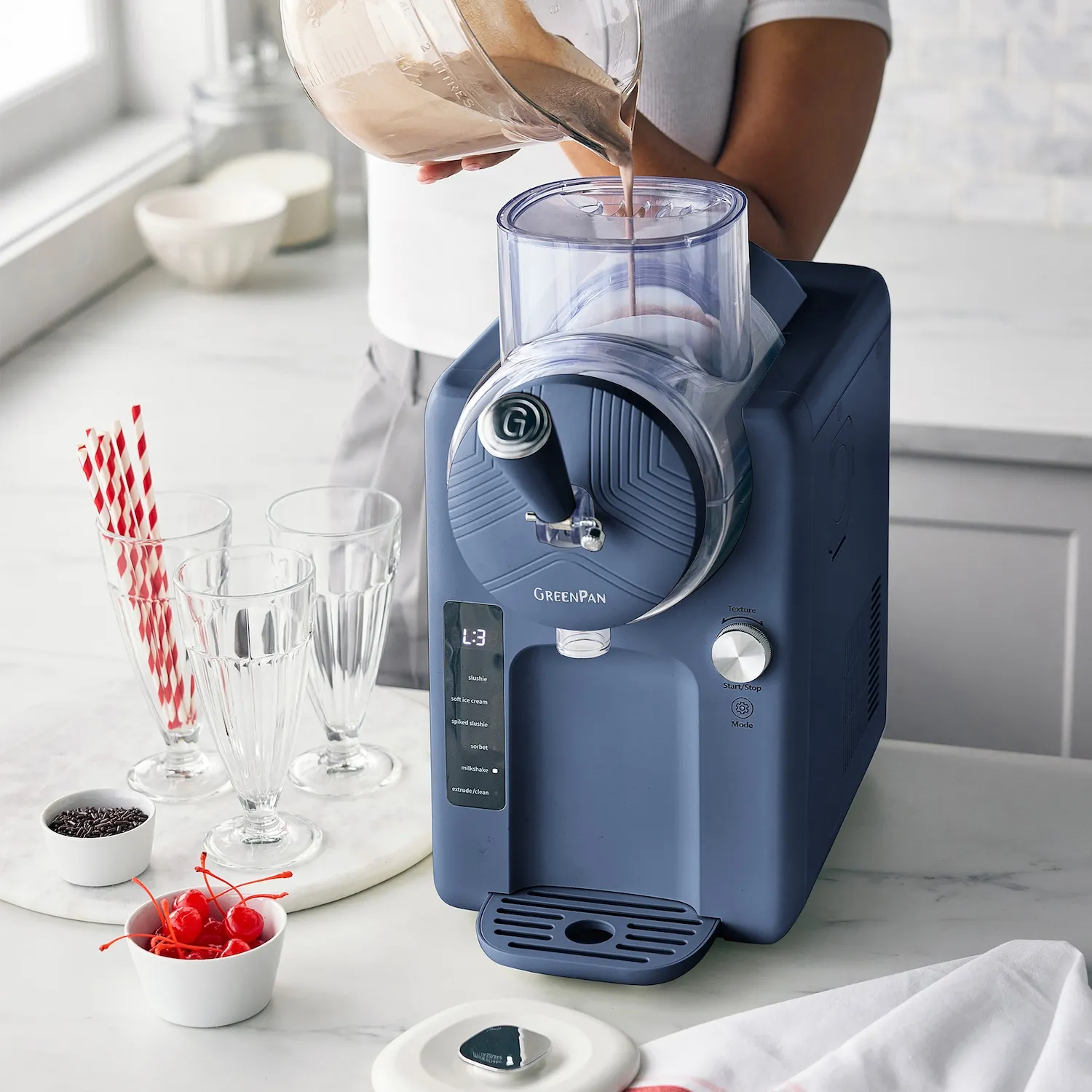 GreenPan Frost Ice Cream & Frozen Drink Maker 