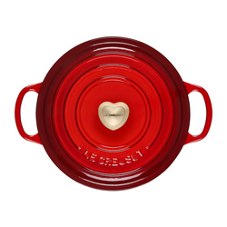 Le Creuset Dutch Oven with Heart Knob, 3.5 qt.
