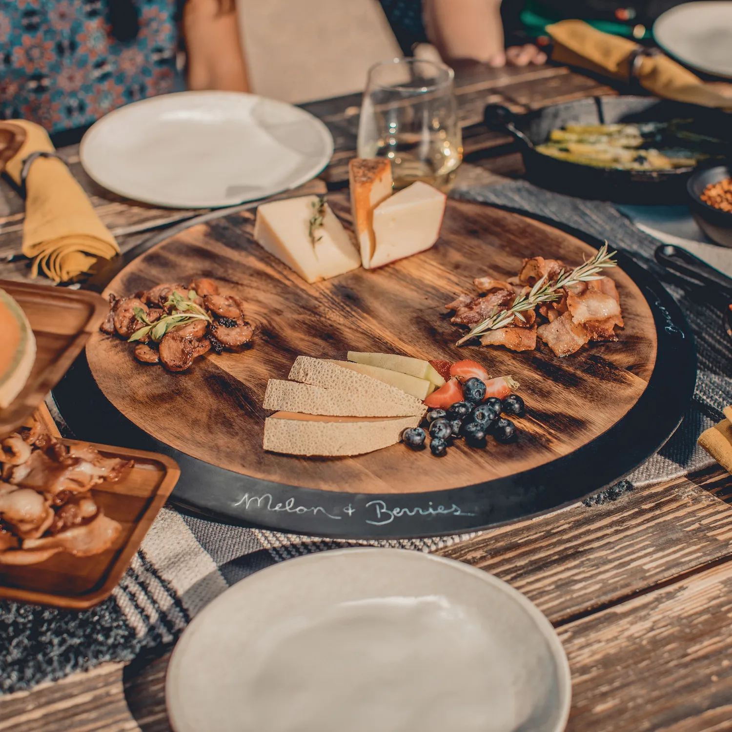 Picnic Time Acacia Wood Lazy Susan Serving Tray