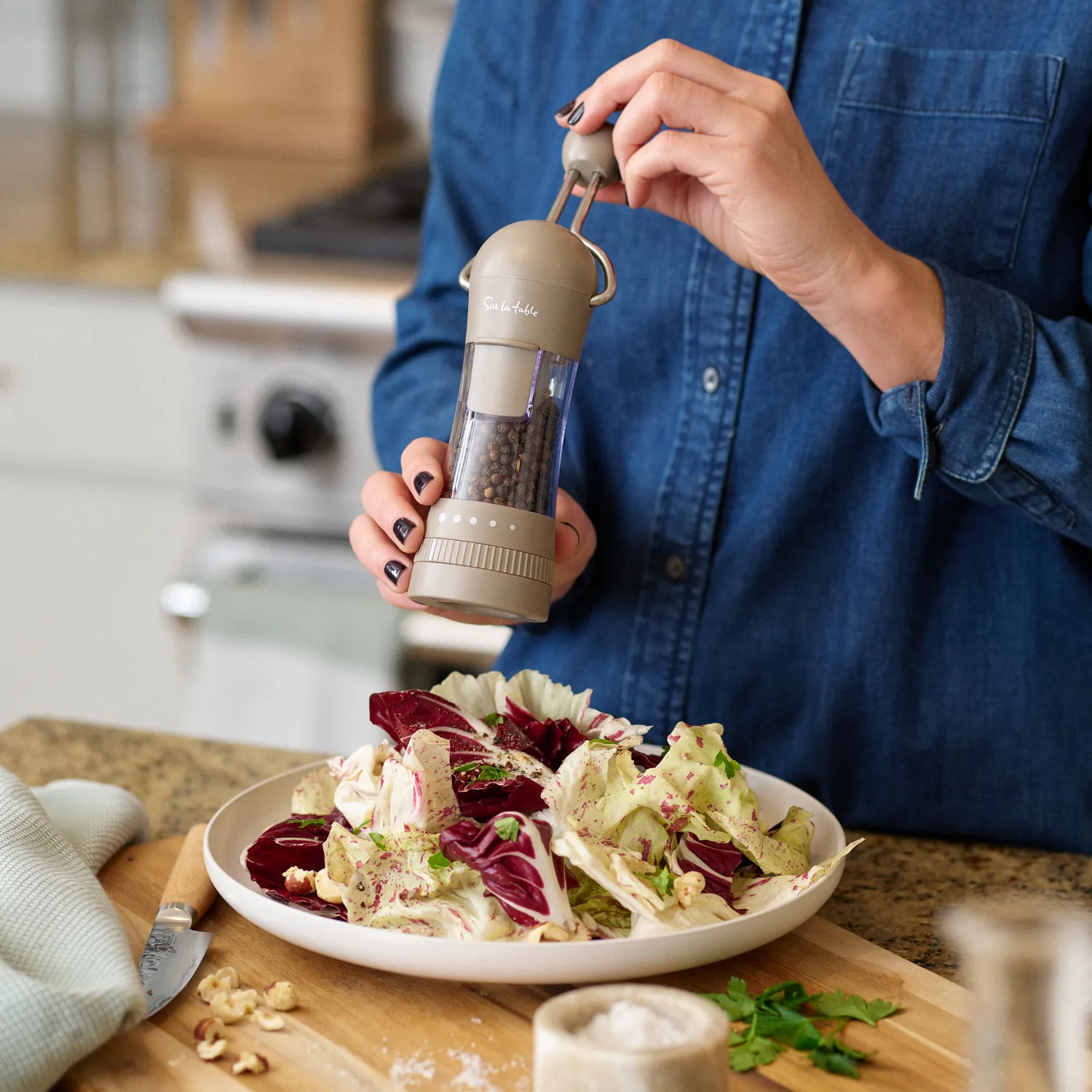 Sur La Table Ratchet Mill