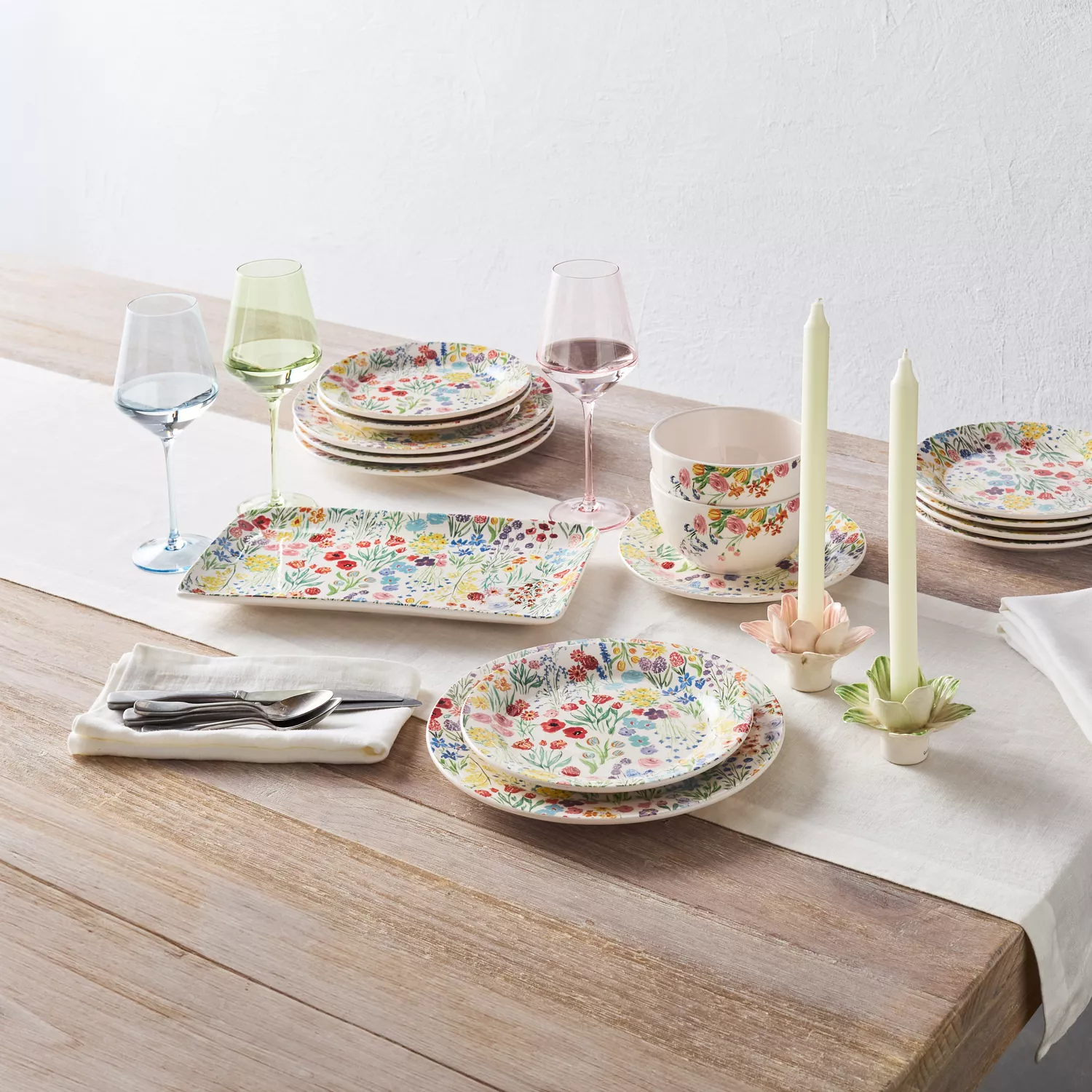 Sur La Table Jardin 12-Piece Dinnerware Set